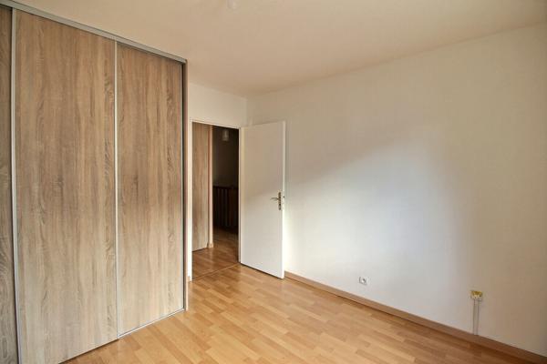 Maison Massy en copropriété 100 m² avec cave et deux parkings couverts