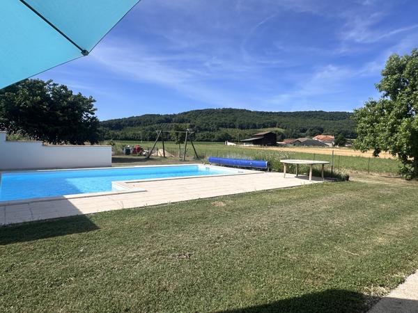Maison d’architecte d'environ 157m² avec piscine et vue dégagée sur la campagne – Villeneuve-sur-Lot