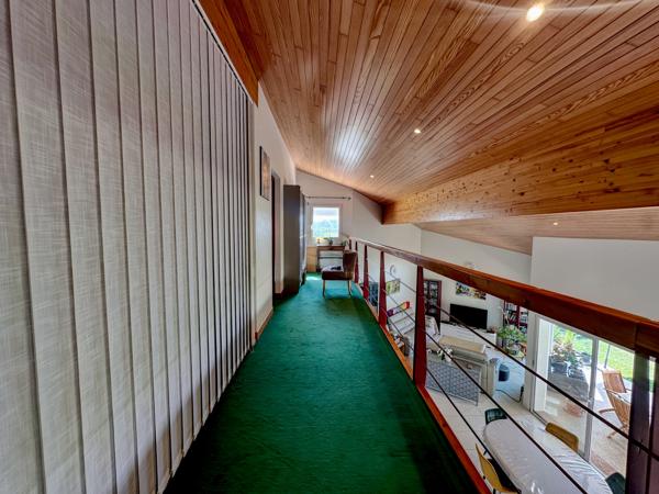 Maison d’architecte d'environ 157m² avec piscine et vue dégagée sur la campagne – Villeneuve-sur-Lot