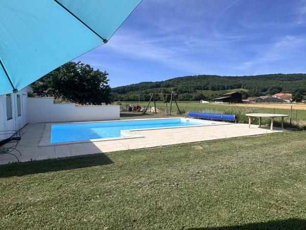 Maison d’architecte d'environ 157m² avec piscine et vue dégagée sur la campagne – Villeneuve-sur-Lot