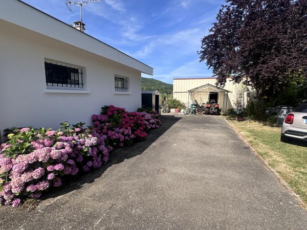 Maison d’architecte d'environ 157m² avec piscine et vue dégagée sur la campagne – Villeneuve-sur-Lot