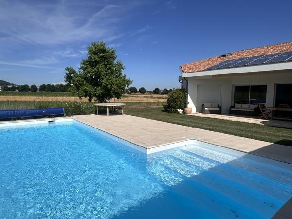 Maison d’architecte d'environ 157m² avec piscine et vue dégagée sur la campagne – Villeneuve-sur-Lot