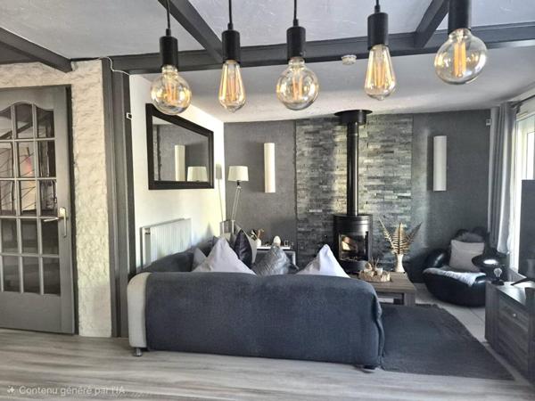 Maison  4 pièce(s) 80 m2, piscine et jardin