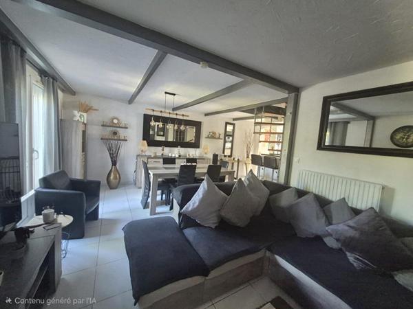 Maison  4 pièce(s) 80 m2, piscine et jardin