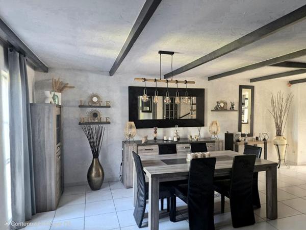 Maison  4 pièce(s) 80 m2, piscine et jardin