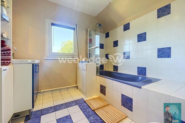 Maison à vendre 5 pièces de 82,37 m² à Jouy-le-Moutier