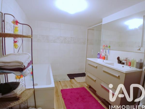 Maison à vendre 8 pièces 212 m² Longuenée-en-Anjou