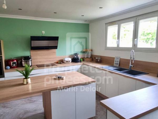 Maison  5 pièce(s) 132.11 m2