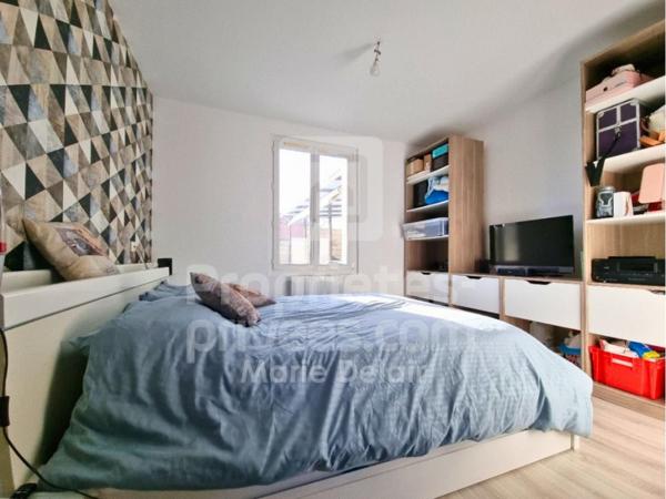 Maison  5 pièce(s) 132.11 m2