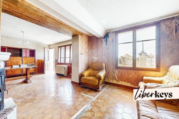 Manosque centre – Propriété de 220 m² à revaloriser sur grand terrain clos