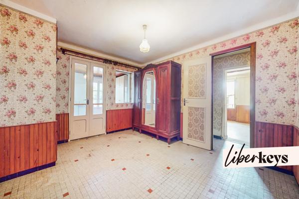 Manosque centre – Propriété de 220 m² à revaloriser sur grand terrain clos