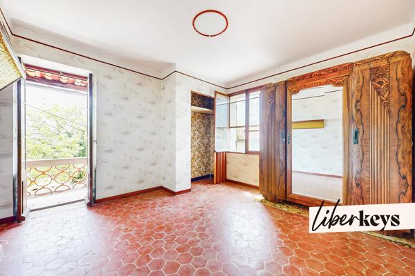 Manosque centre – Propriété de 220 m² à revaloriser sur grand terrain clos