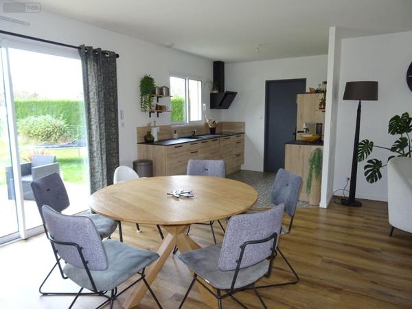 Maison individuelle à vendre à Chauvigny dans la Vienne (86300), ref : 2532 Maison individuelle à vendre à Chauvigny dans la Vienne (86300), ref : 2532