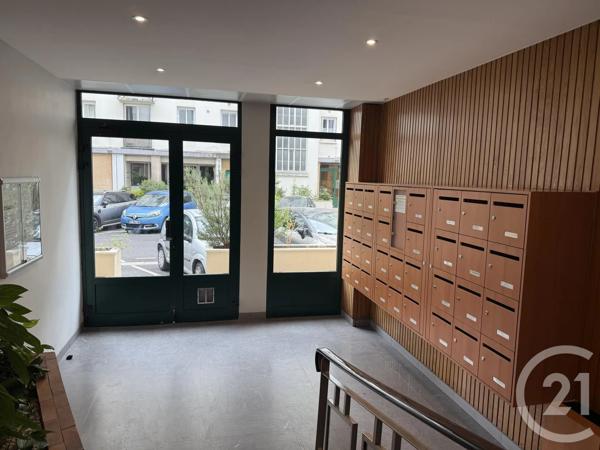 Appartement F4 à vendre  4 pièces - 74,74 m 2   PARIS  - 75012