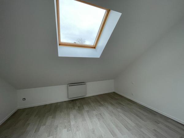 MAISON ANCIENNE AVEC JARDIN