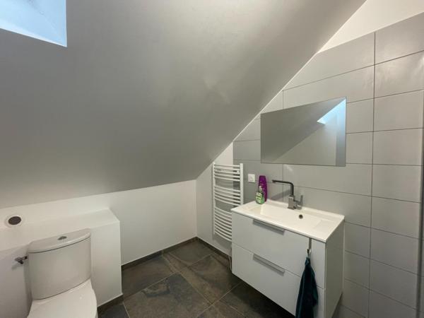 MAISON ANCIENNE AVEC JARDIN