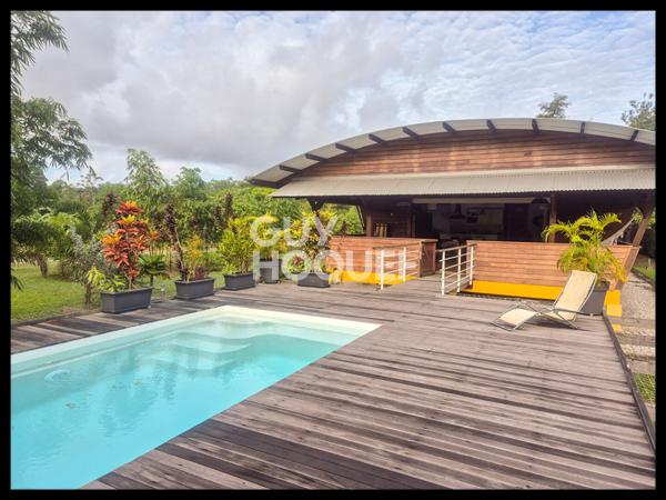 Villa meublée de Charme avec Piscine et Jardin à 10 minutes de Kourou