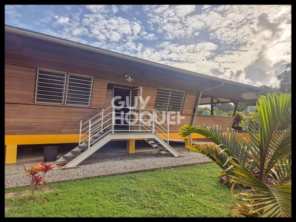 Villa meublée de Charme avec Piscine et Jardin à 10 minutes de Kourou