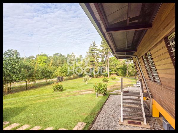 Villa meublée de Charme avec Piscine et Jardin à 10 minutes de Kourou