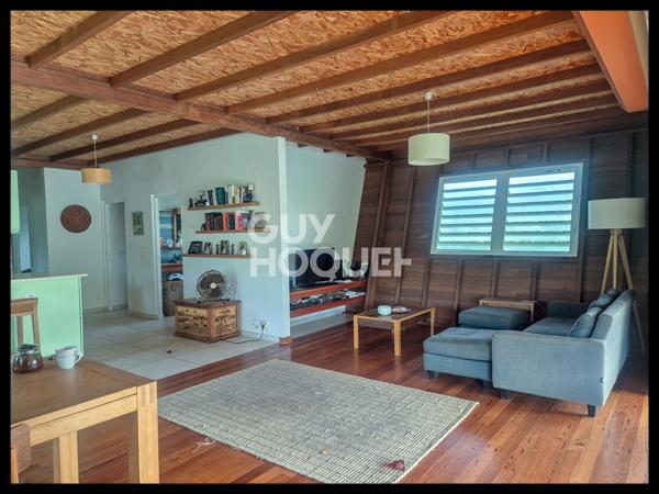 Villa meublée de Charme avec Piscine et Jardin à 10 minutes de Kourou