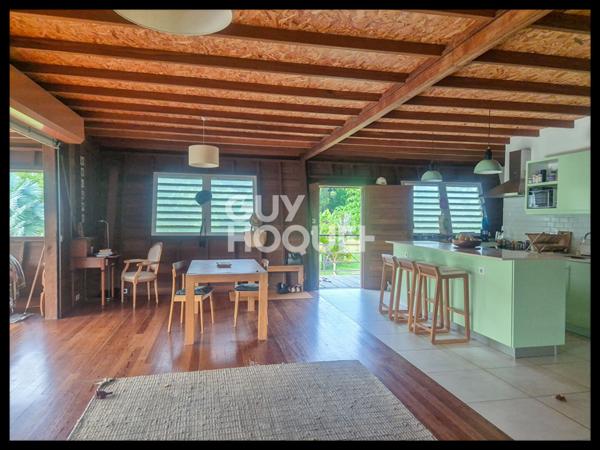 Villa meublée de Charme avec Piscine et Jardin à 10 minutes de Kourou