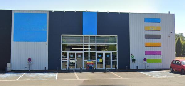 LOCAL COMMERCIAL 890 m2 , Laval
