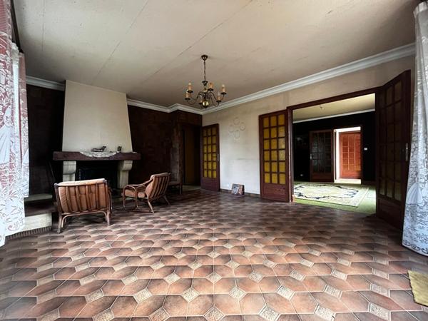 Maison 5 pièces à vendre St Genest d'Ambière - 86140 / Réf: 11826