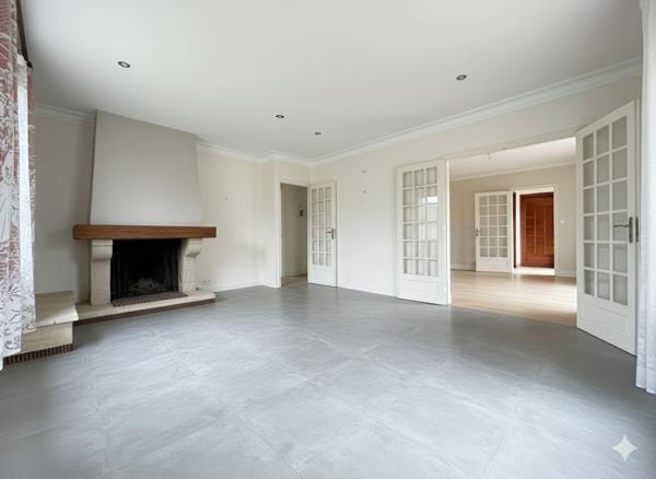 Maison 5 pièces à vendre St Genest d'Ambière - 86140 / Réf: 11826