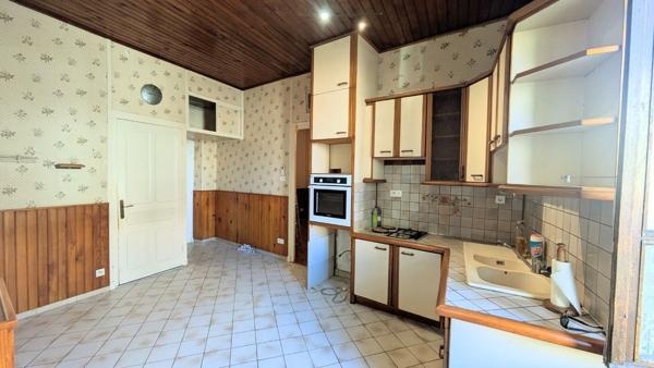 Maison de village avec garage