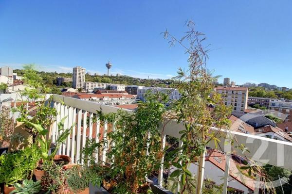 Appartement F3 à vendre  3 pièces - 61 m 2   PANTIN  - 93