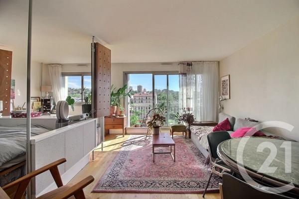 Appartement F3 à vendre  3 pièces - 61 m 2   PANTIN  - 93