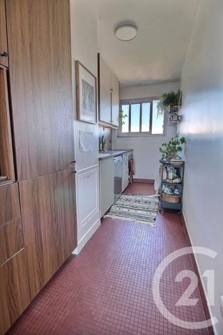 Appartement F3 à vendre  3 pièces - 61 m 2   PANTIN  - 93