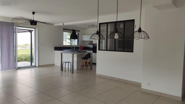 Maison individuelle à vendre à Baud dans le Morbihan (56150), ref : 065/1840   
Centre-ville