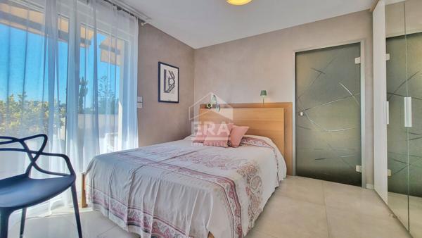 SAINT-LAURENT-DU-VAR / LES VESPINS - 4 pièces 80 m², spectaculaire terrasse 90 m² aperçu mer, prestations haut de gamme