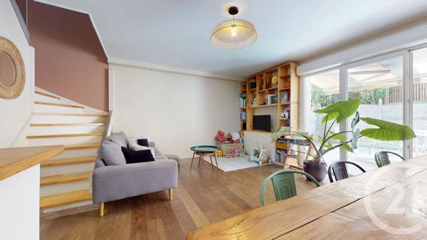 Appartement T3 à vendre  3 pièces - 67 m 2   BAYONNE  - 64