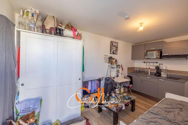 Opportunité rare pour un investissement locatif rentable, durable et sans travaux à prévoir.