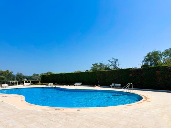 Mandelieu-la-Napoule (06210) COUP DE COEUR - Exclusivité Mandelieu - Studio avec alcôve et jardin.