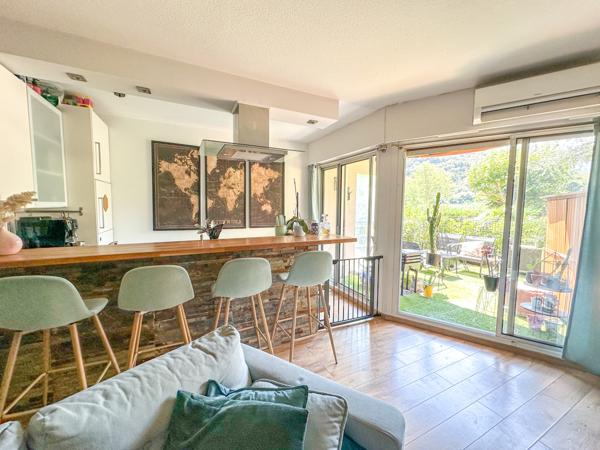 Mandelieu-la-Napoule (06210) COUP DE COEUR - Exclusivité Mandelieu - Studio avec alcôve et jardin.