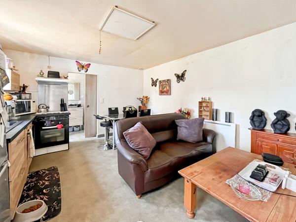 A VENDRE - Ensemble immobilier de deux maisons en location