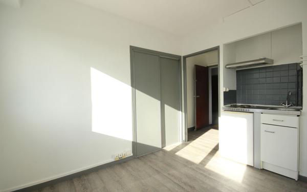 Appartement à vendre    1 pièce •  Pau