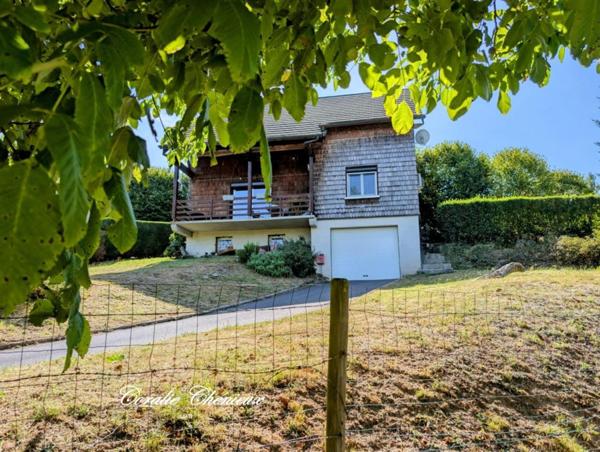 Belle maison avec grand terrain