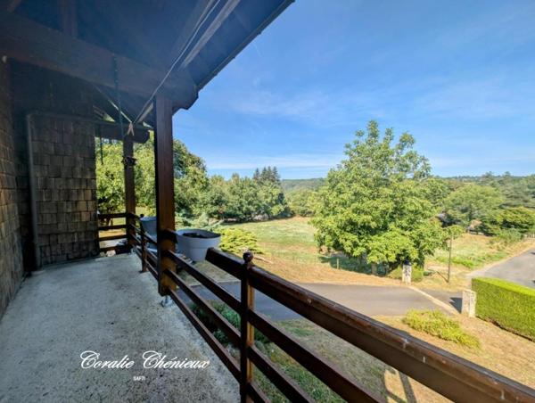 Belle maison avec grand terrain