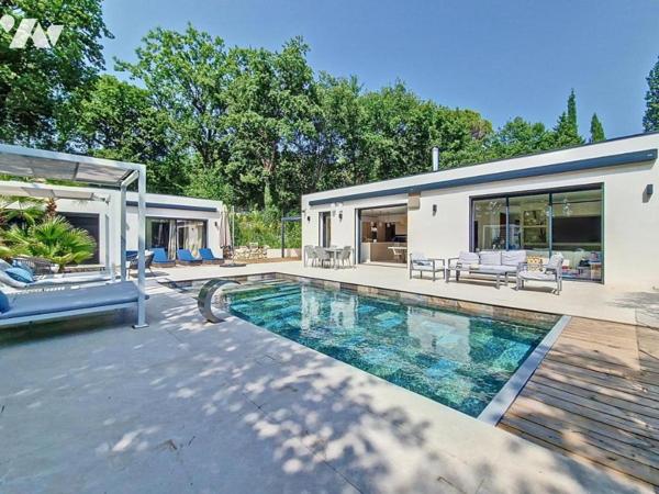 MAGNIFIQUE MAISON CONTEMPORAINE PROCHE VLLAGE DE VALBONNE 