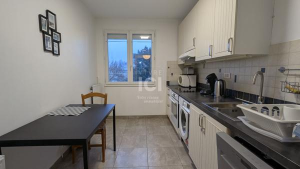 Appartement Nantes 3 pièce(s) 61.23 m2 MEUBLE - NANTES BEAUJOIRE - PARKING - CAVE - BALCONS