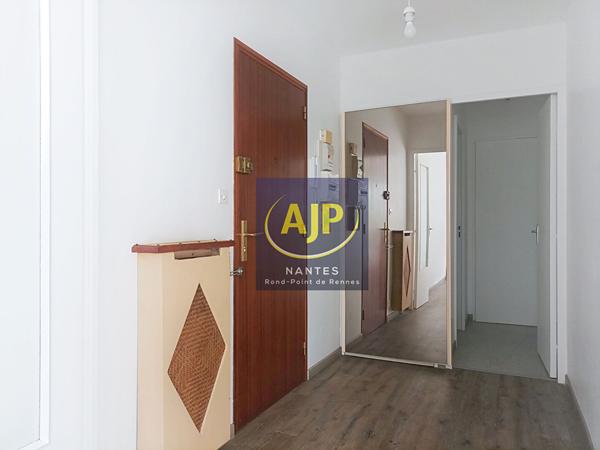 Vente appartement Nantes : 124 000 € - AJP Immobilier Nantes Rond-Point de Rennes