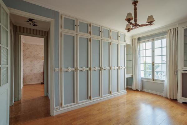 Maison
         6 pièces
        - 259 m² 539 000 € *