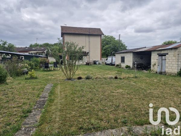 Maison 4 pièces de 80 m² à Saint-Just-Sauvage (51260)