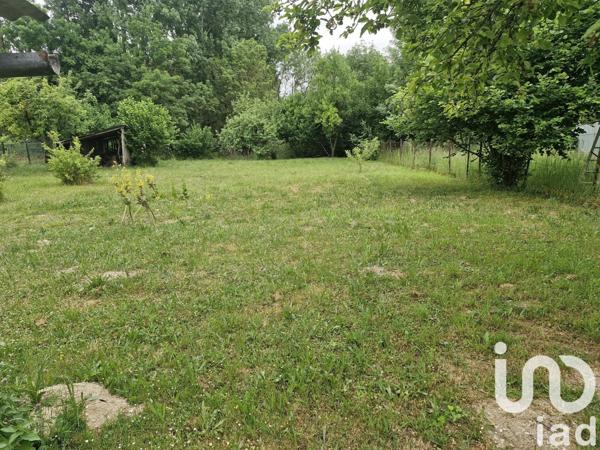 Maison 4 pièces de 80 m² à Saint-Just-Sauvage (51260)