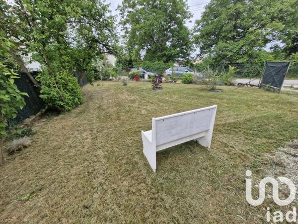 Maison 4 pièces de 80 m² à Saint-Just-Sauvage (51260)