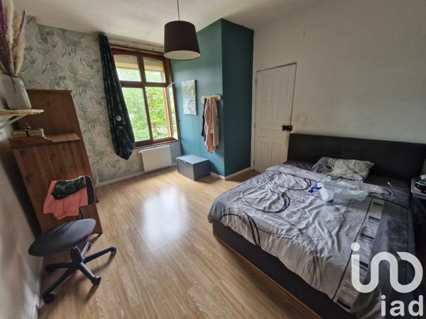 Maison 4 pièces de 80 m² à Saint-Just-Sauvage (51260)